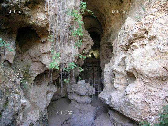 Azıx mağarası (Azikh cave)