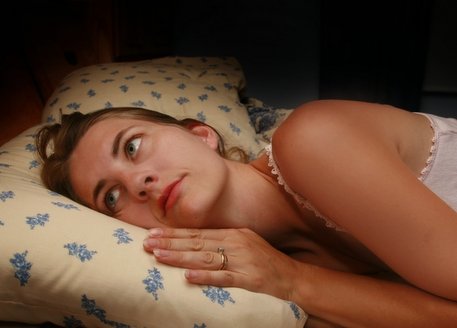 yuxusuzluq yaxud insomnia